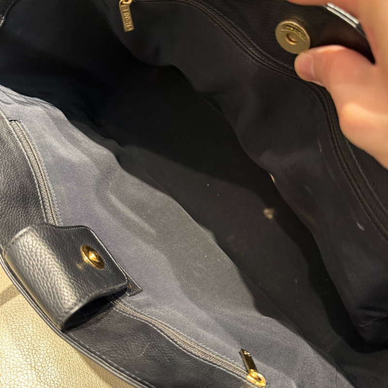 Chanel cerf 黑金中號-12