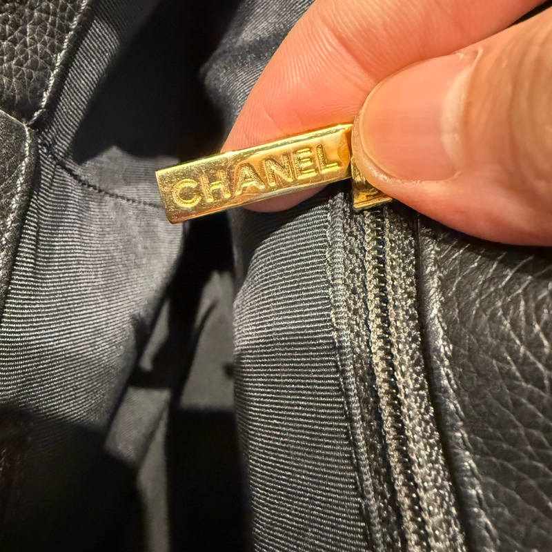 Chanel cerf 黑金中號-23