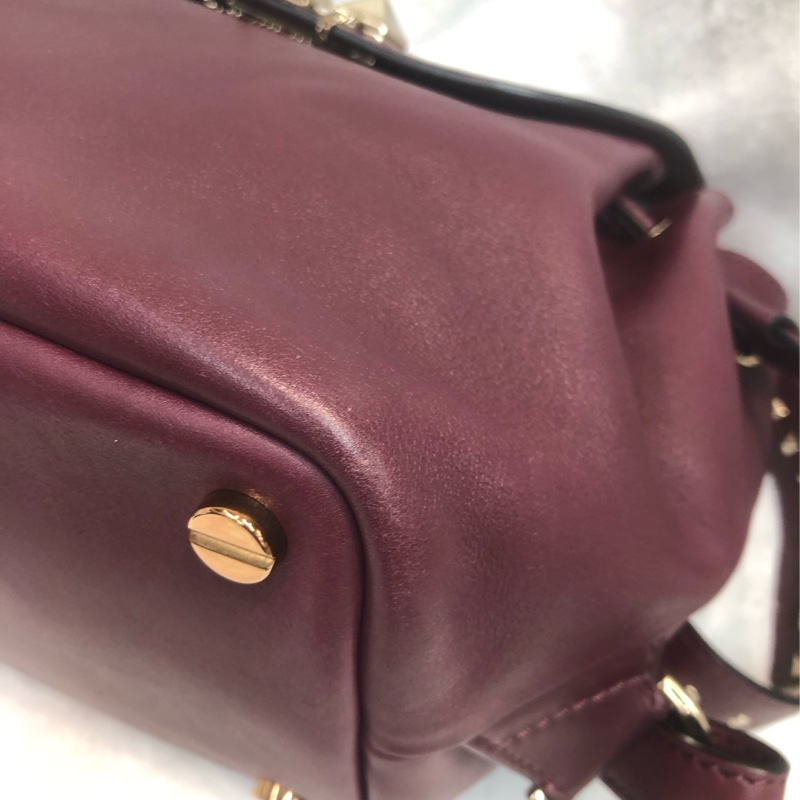 Valentino 棗紅和釘背包 XC393-12