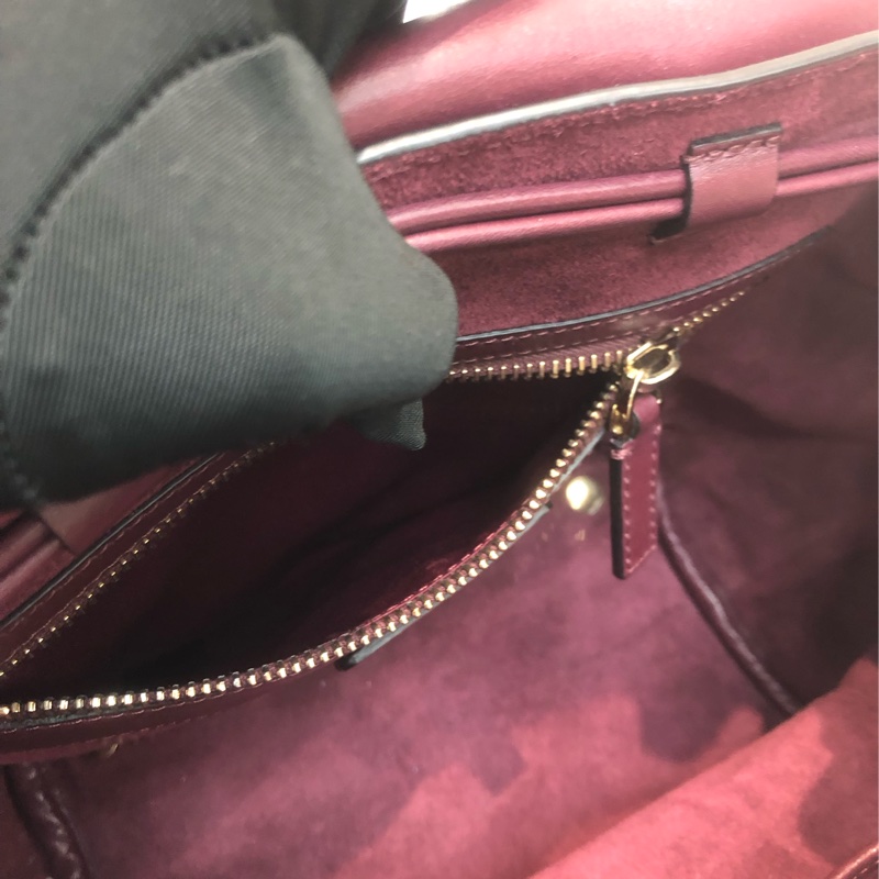 Valentino 棗紅和釘背包 XC393-16
