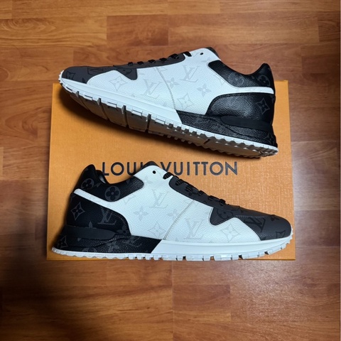 Lv Run Away壓印運動鞋 路易威登厚底休閒鞋 白灰 42碼