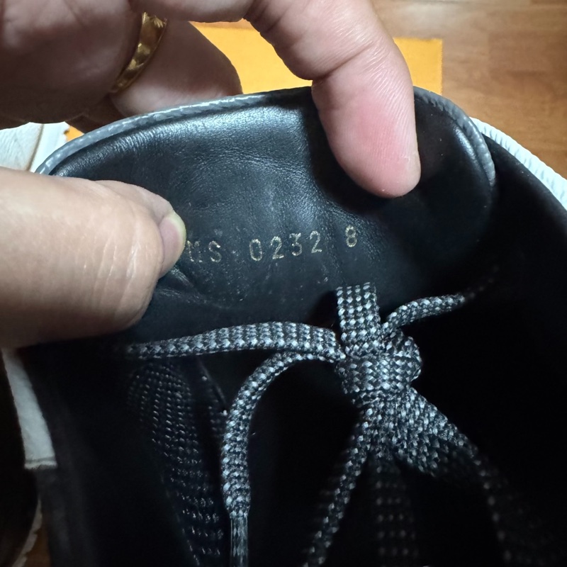 Lv Run Away壓印運動鞋 路易威登厚底休閒鞋 白灰 42碼-5