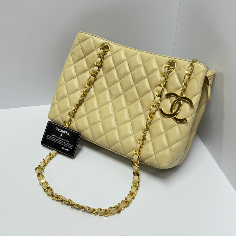 【超級新！】 Chanel 澎彈羊皮 軟嫩Q彈 肩背包 （專櫃22.7萬）-1