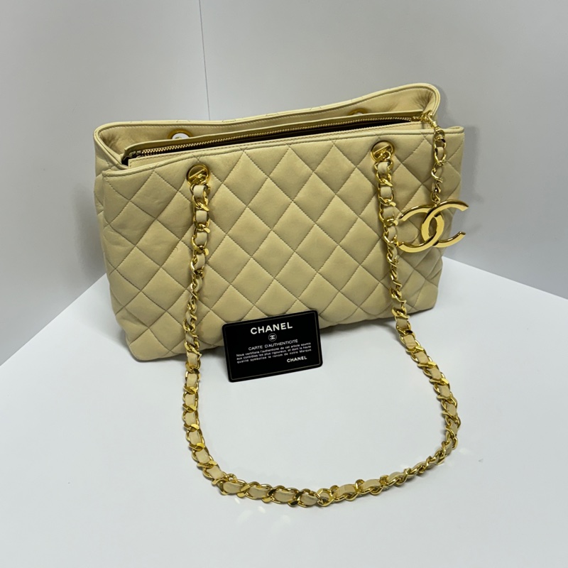 【超級新！】 Chanel 澎彈羊皮 軟嫩Q彈 肩背包 （專櫃22.7萬）-3