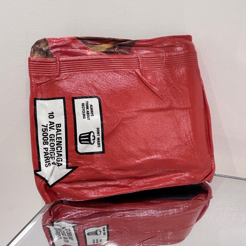 Balenciaga✨皺摺洋芋片短夾鈔票夾卡夾錢包-1