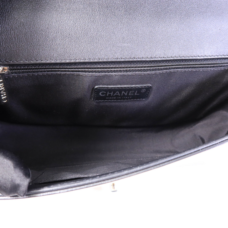 CHANEL 漆皮皮革Boy 28手挽肩背兩用袋-4