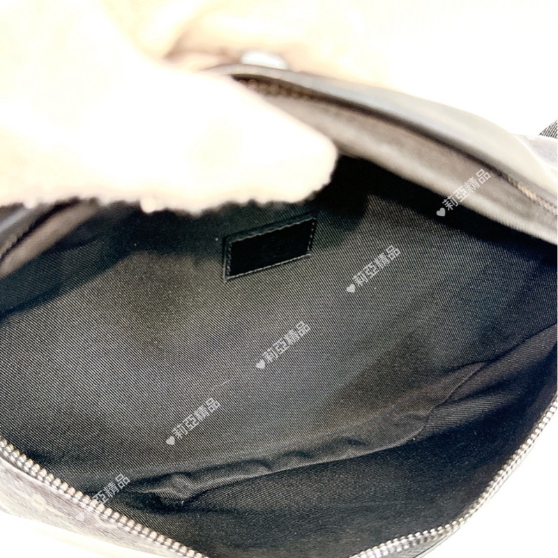 莉亞精品♡ LV 星空腰包 二手-10