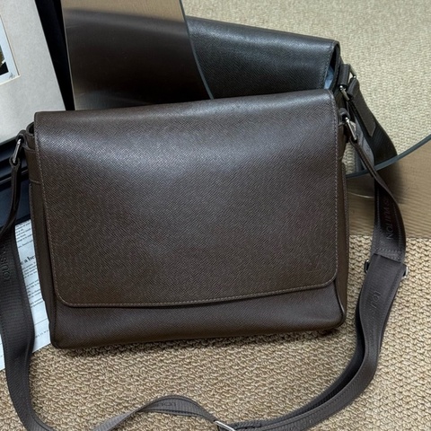 Louis Vuitton 路易威登 男士包 棕色全皮郵差斜挎 🈚附件