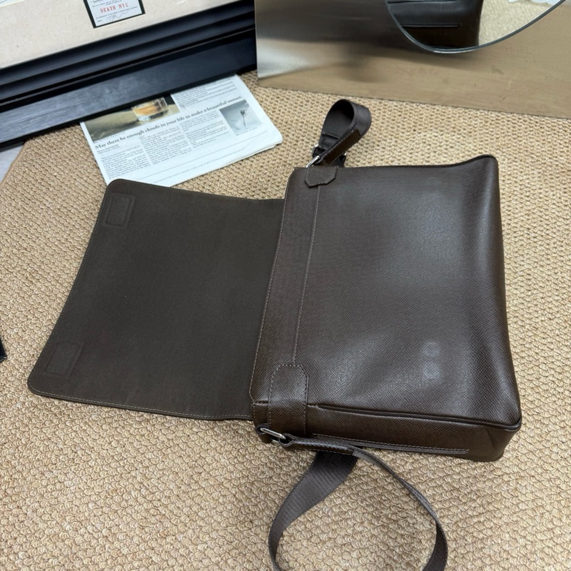 Louis Vuitton 路易威登 男士包 棕色全皮郵差斜挎  🈚附件-7