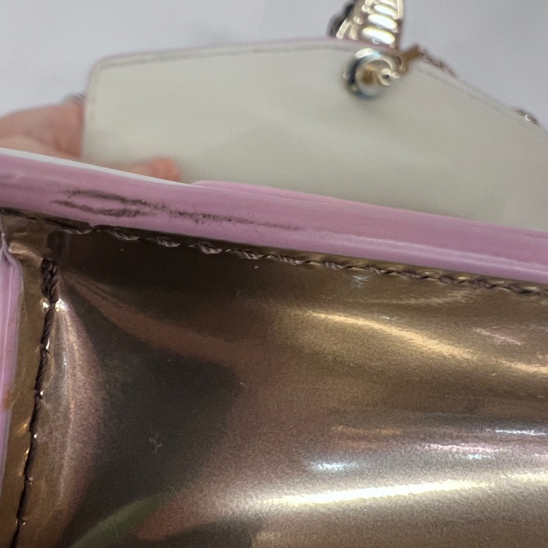 Bvlgari米白金屬色粉邊牛皮黑粉琺瑯星吊飾鏈帶肩斜背包-19