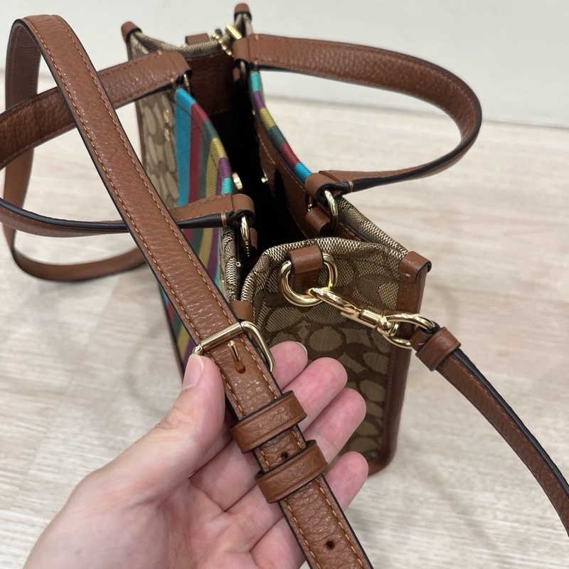 Coach Dempsey 22托特包-5