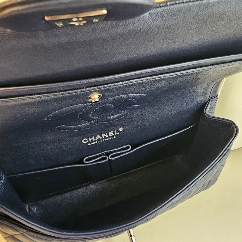 Chanel cf25 羊皮深藍銀扣-13