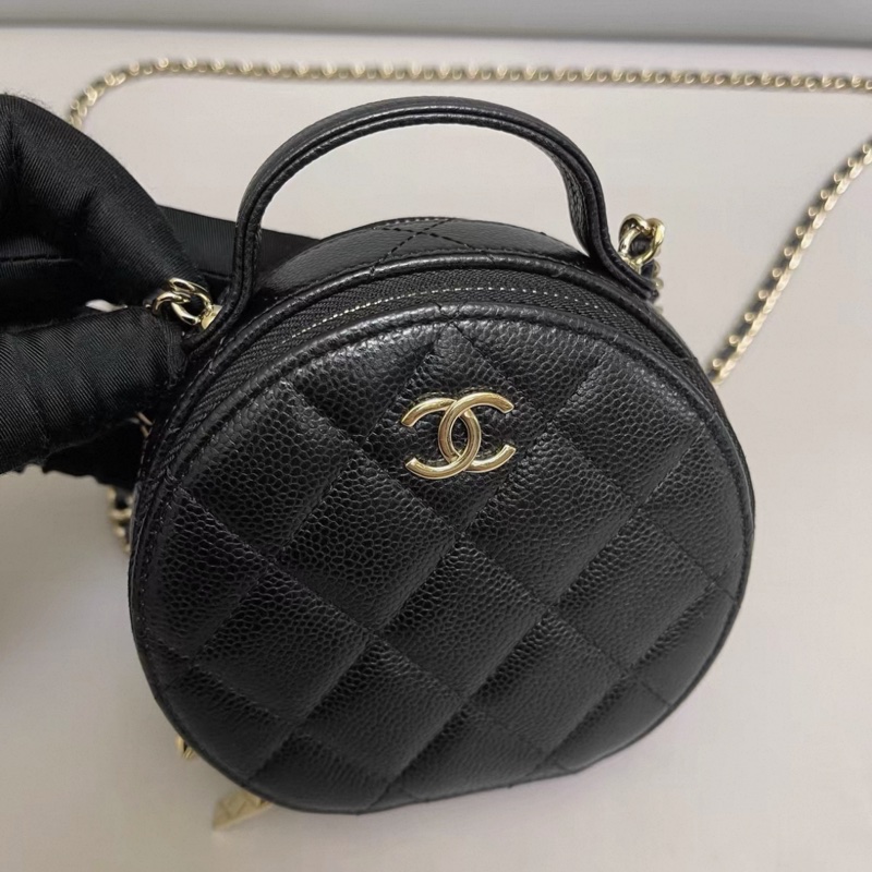 Chanel香奈兒 黑金牛皮荔枝紋手柄圓餅包-0