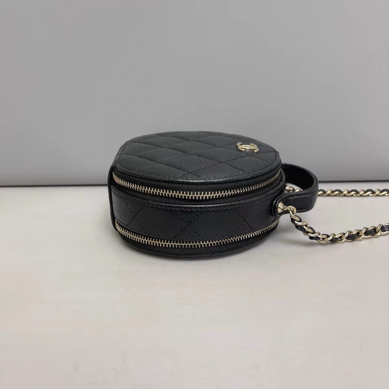 Chanel香奈兒 黑金牛皮荔枝紋手柄圓餅包-1