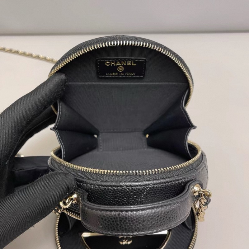 Chanel香奈兒 黑金牛皮荔枝紋手柄圓餅包-5