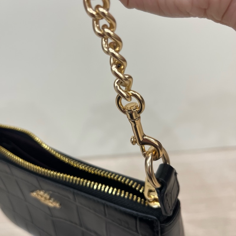 COACH NOLITA 19黑色鱷魚紋全皮鍊帶手提掛小包-4