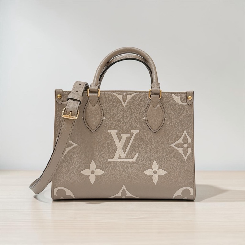 莉亞精品♡Lv On-The-Go pm大象灰 未使用美包-0