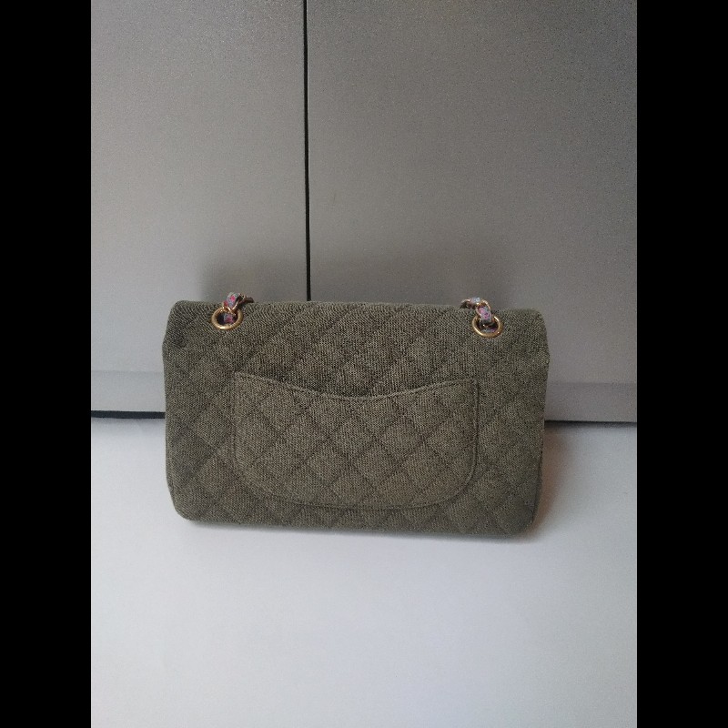 Chanel 金鍊渡假系列胸章綠布口蓋包 CF25-3