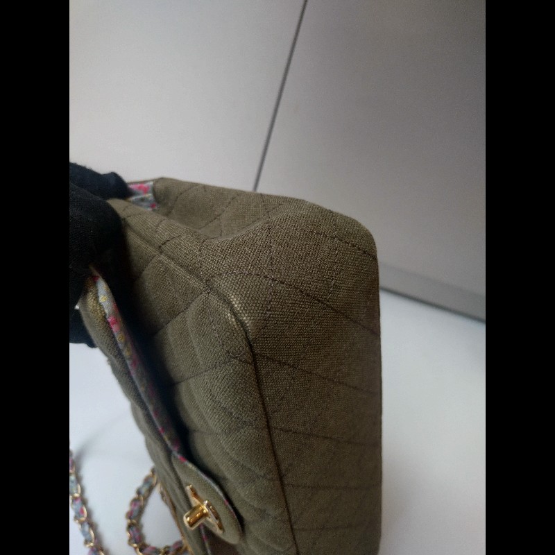 Chanel 金鍊渡假系列胸章綠布口蓋包 CF25-13