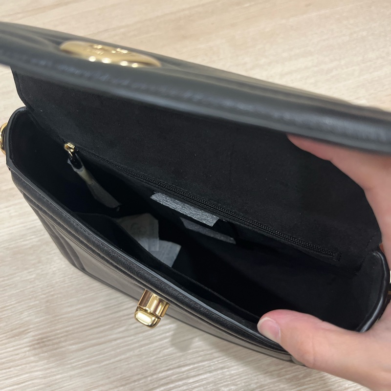 COACH 蛇紋提把牛皮旋鈕翻蓋手提/斜背二用包-黑色-8