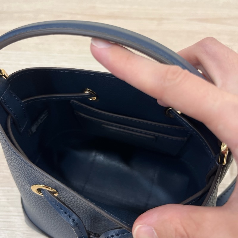 MICHAEL KORS MERCER 牛皮手提/斜背水桶包-小/藍-3