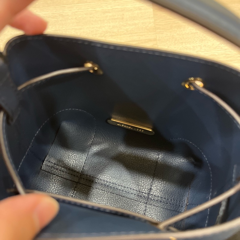 MICHAEL KORS MERCER 牛皮手提/斜背水桶包-小/藍-10