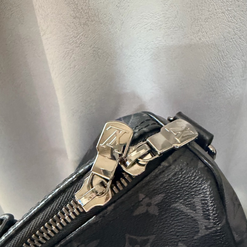 Louis Vuitton LV 黑武士 Keepall35-29