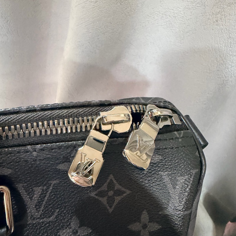 Louis Vuitton LV 黑武士 Keepall35-30