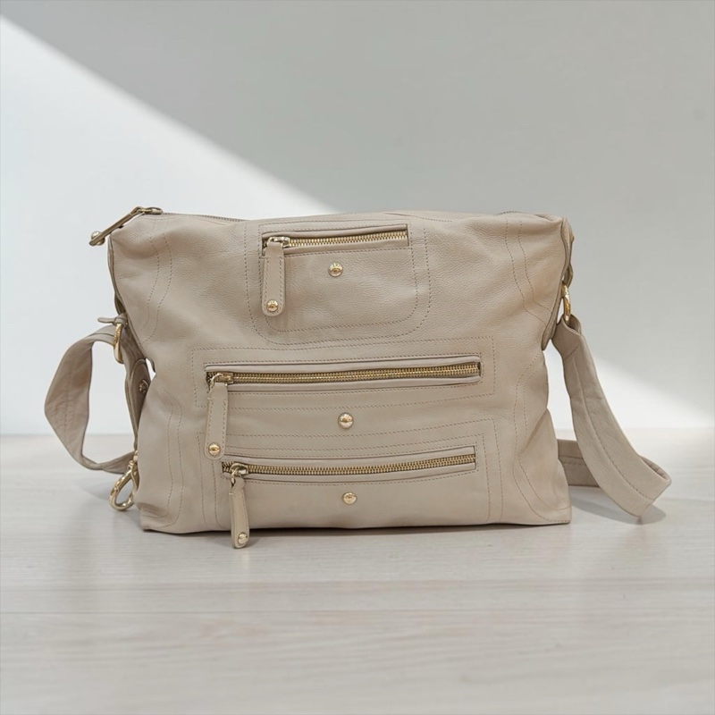 莉亞精品♡ Tod’s 奶灰多層拉鏈包 二手美包-0