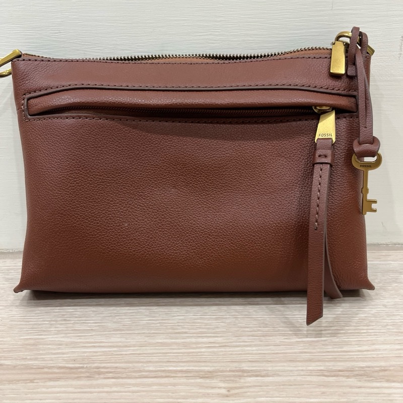 Fossil Kiera Small Crossbody 真皮斜背包-1