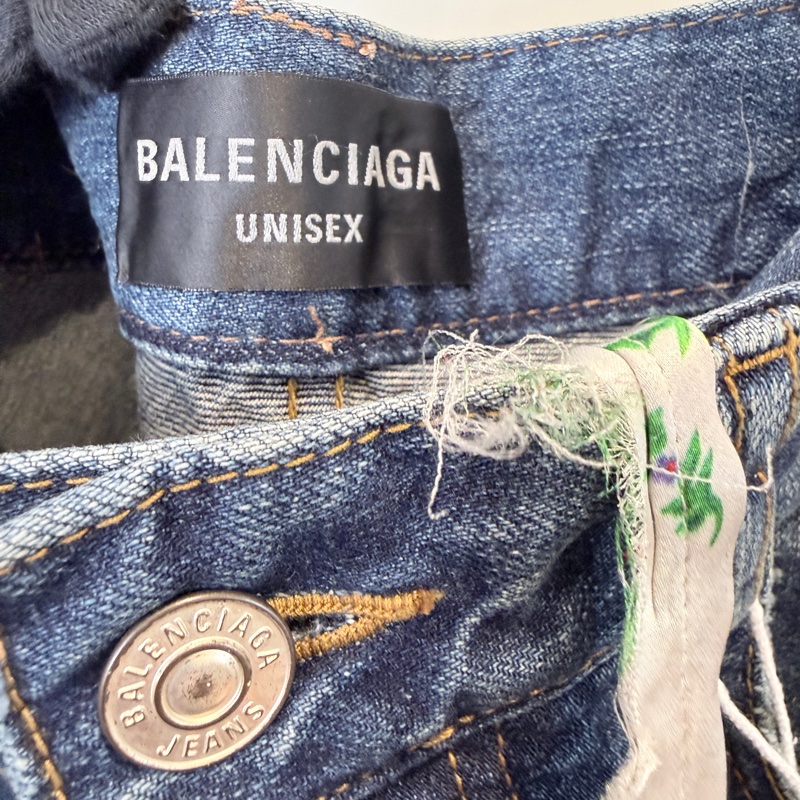Balenciaga✨ 2026櫃上款5萬多 MEN'S BAGGY PANTS IN LIGHT BLUE #XS-17