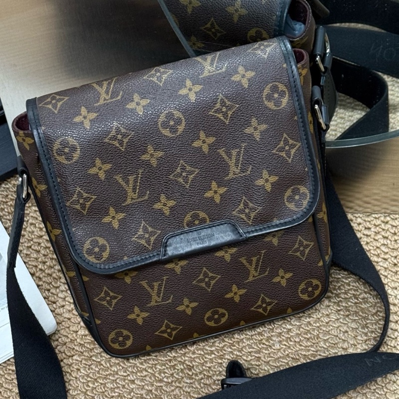 路易威登/Louis Vuitton  經典老花翻蓋郵差斜挎  男女適用 09年編碼-0