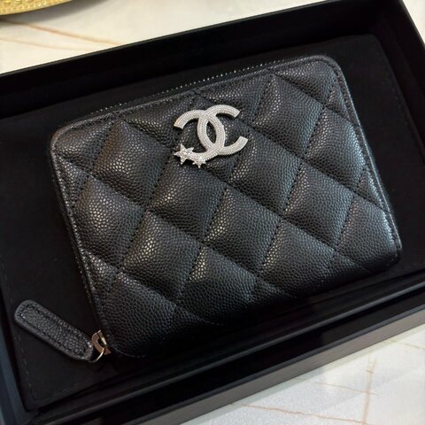 *SHIHNA名牌精品* CHANEL 黑銀 荔枝雙C星星水鑽 拉鏈錢包