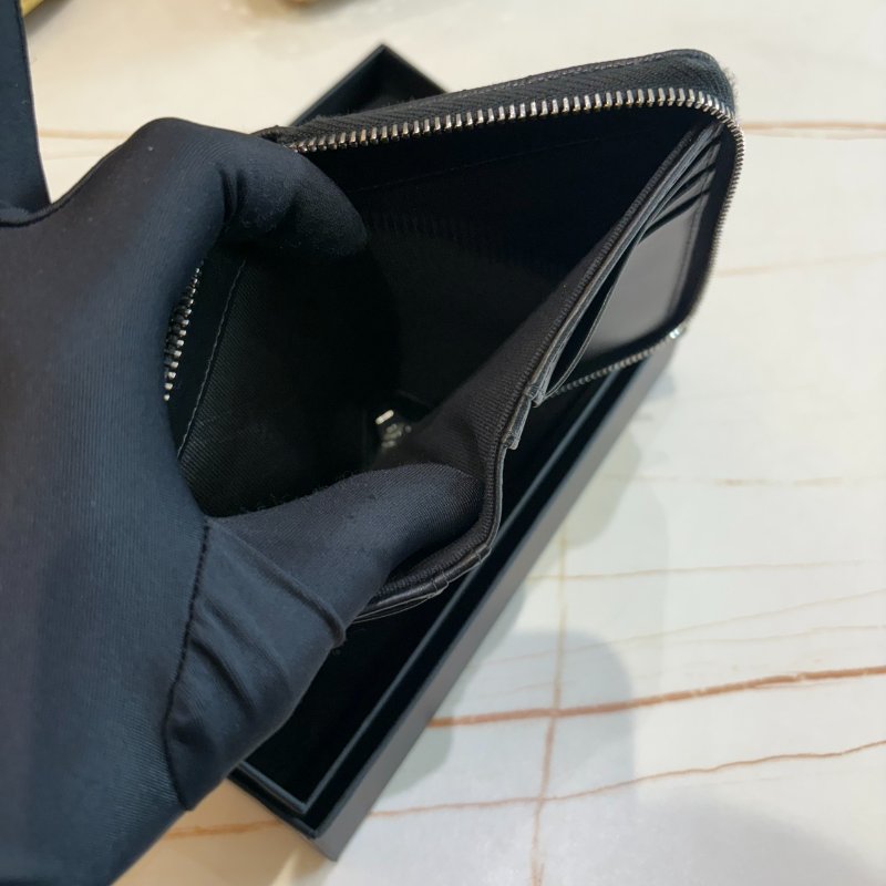 *SHIHNA名牌精品* CHANEL 黑銀 荔枝雙C星星水鑽 拉鏈錢包-4