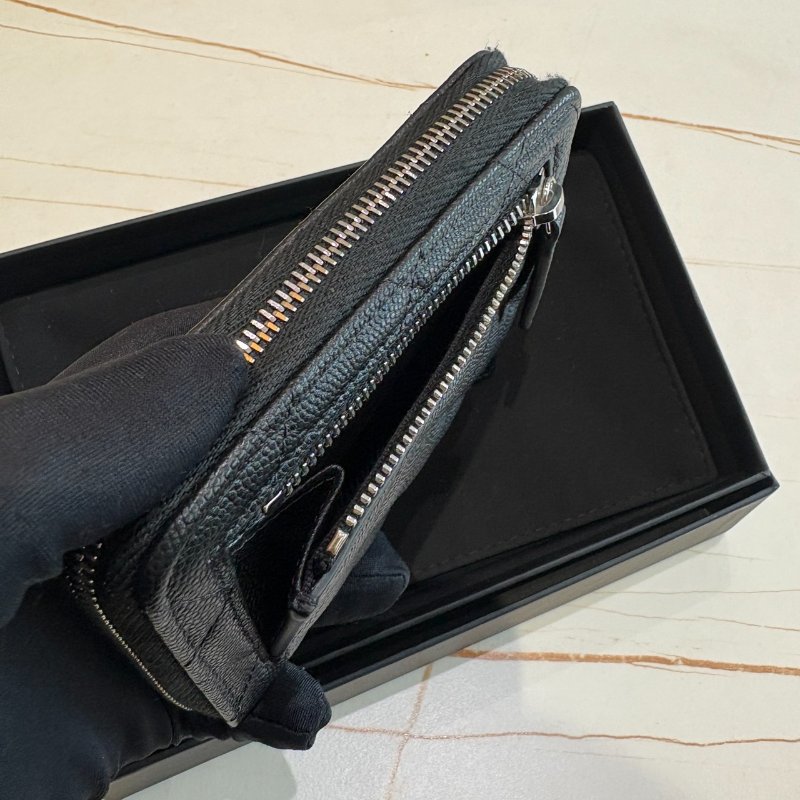 *SHIHNA名牌精品* CHANEL 黑銀 荔枝雙C星星水鑽 拉鏈錢包-6