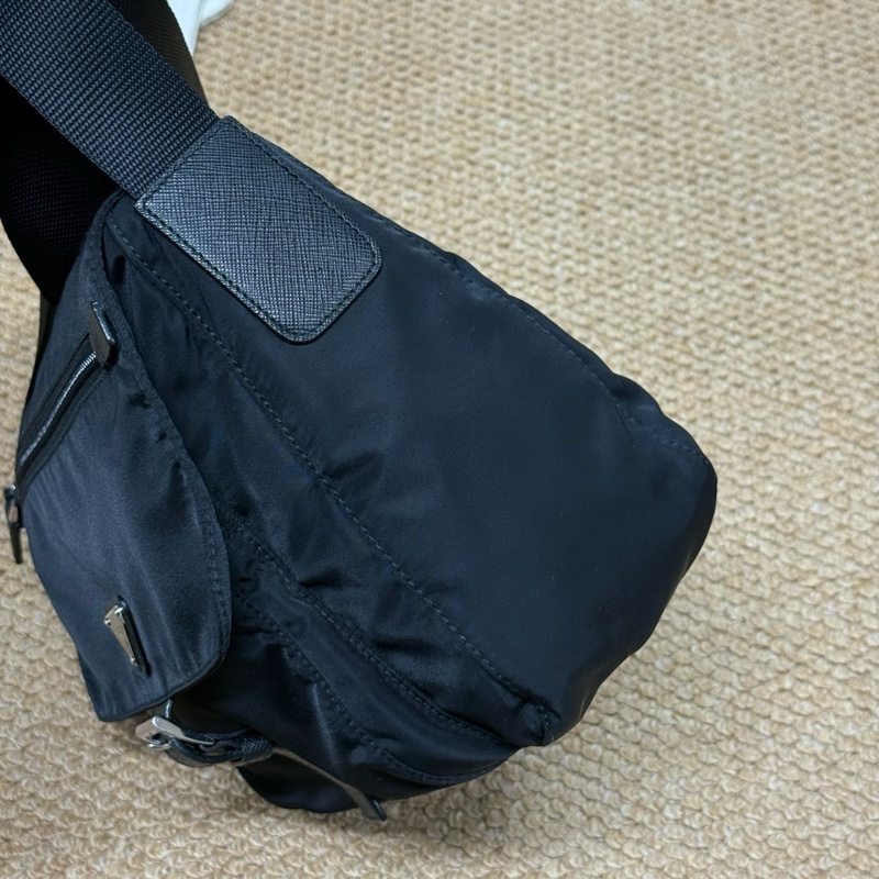 普拉達/Prada黑銀尼龍郵差斜挎 🈚附件-4