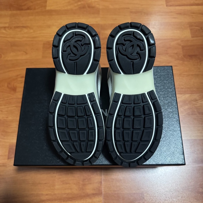 Chanel香奈兒銀角大王 雙C徽標休閒鞋 女款 白銀色 36碼-7