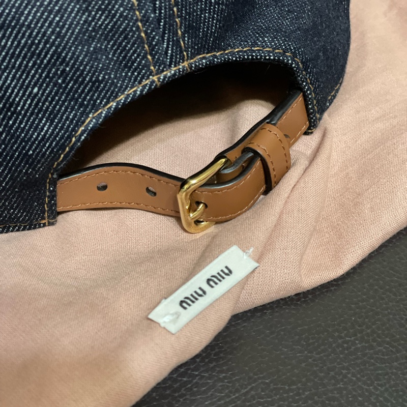 Miu miu牛仔鴨舌帽-1
