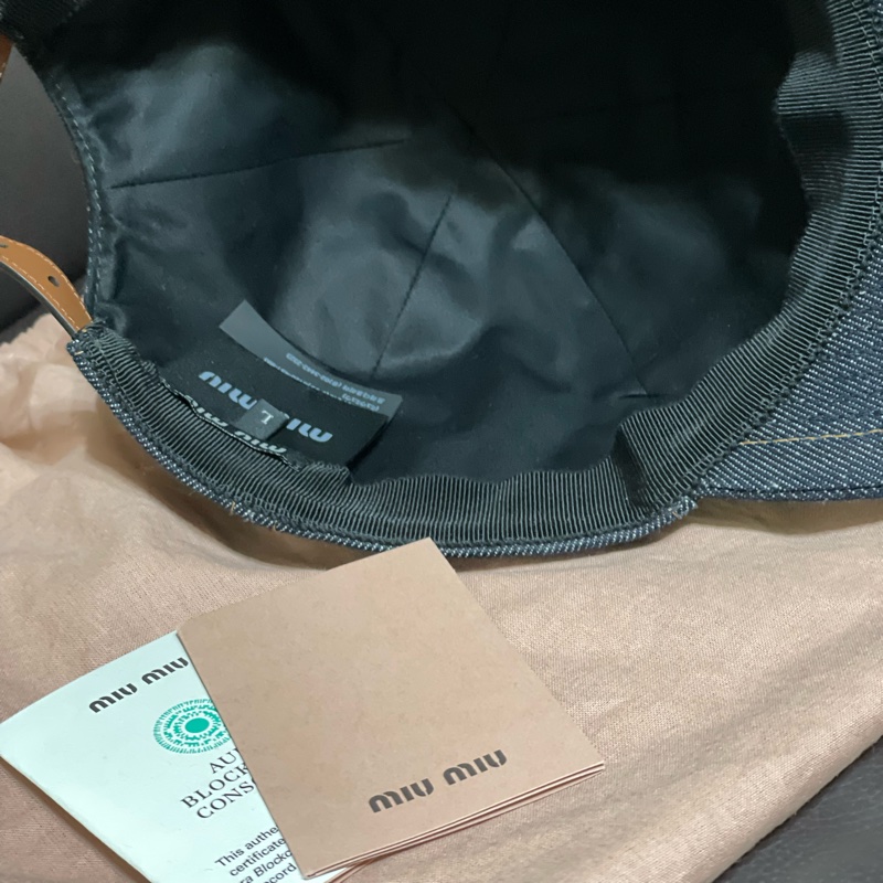 Miu miu牛仔鴨舌帽-10