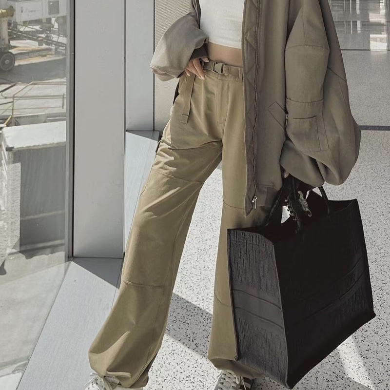 DIOR低調奢華專櫃13W+ 迪奧黑色全皮浮雕立體壓紋托特-4