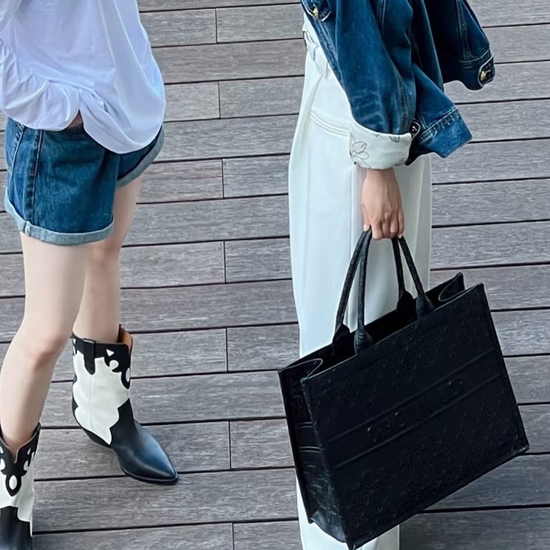 DIOR低調奢華專櫃13W+ 迪奧黑色全皮浮雕立體壓紋托特-19