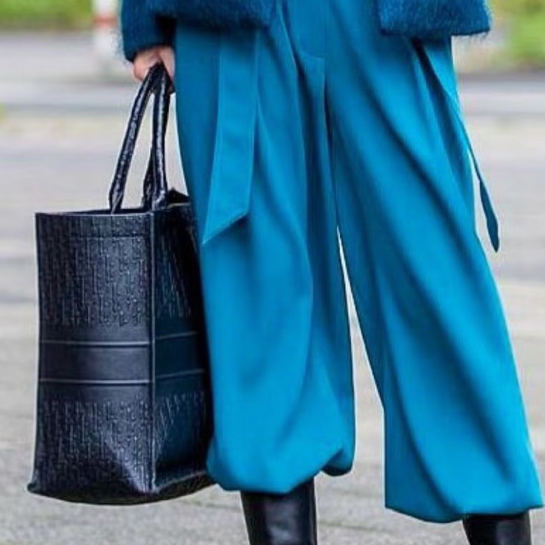 DIOR低調奢華專櫃13W+ 迪奧黑色全皮浮雕立體壓紋托特-29