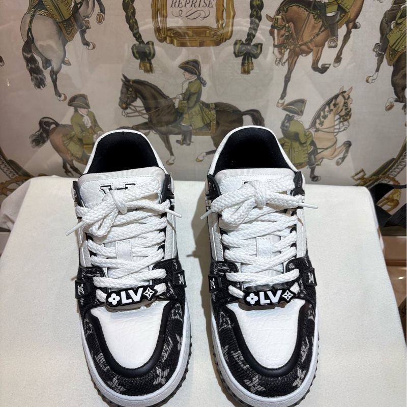lv trainer 新款黑白牛仔胖丁  8.5/42.5碼  99新-2