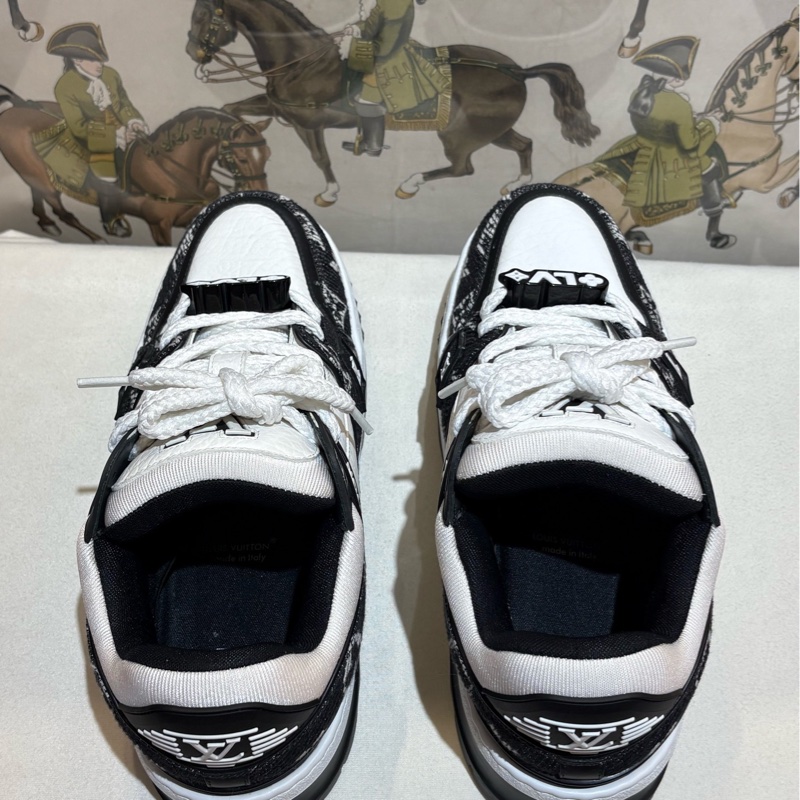lv trainer 新款黑白牛仔胖丁  8.5/42.5碼  99新-5