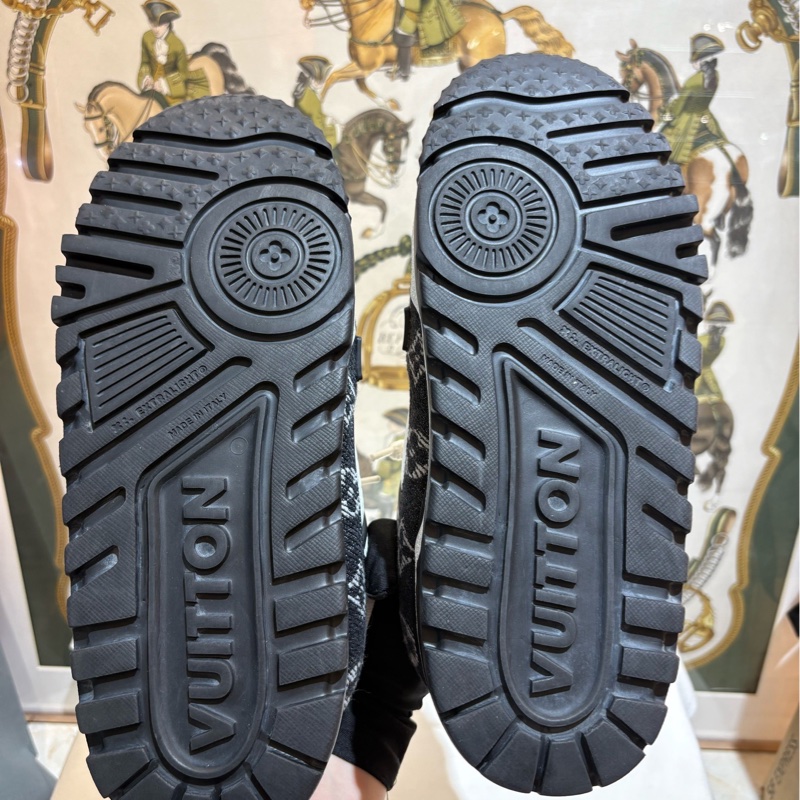 lv trainer 新款黑白牛仔胖丁  8.5/42.5碼  99新-9