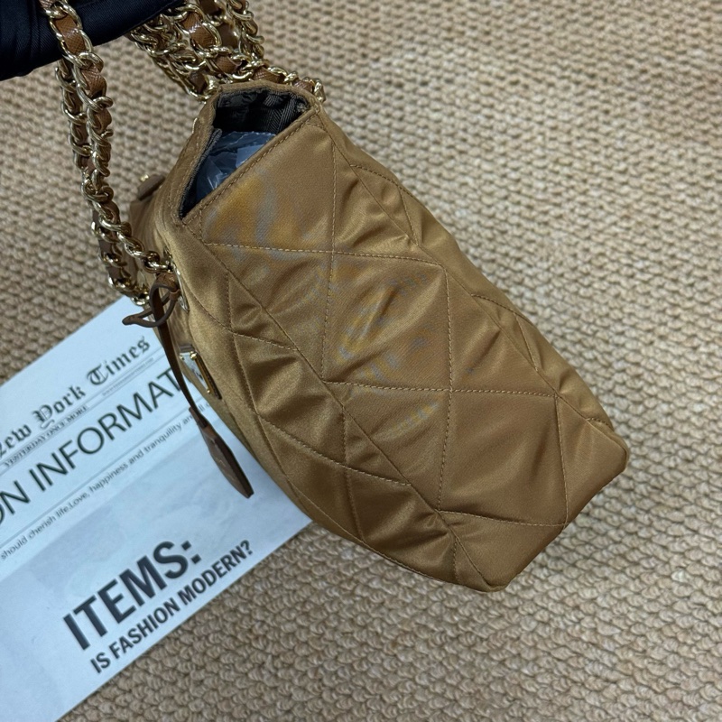 普拉達/PRADA新款焦糖色尼龍單肩 配件塵袋 掛飾 附件：塵袋-4