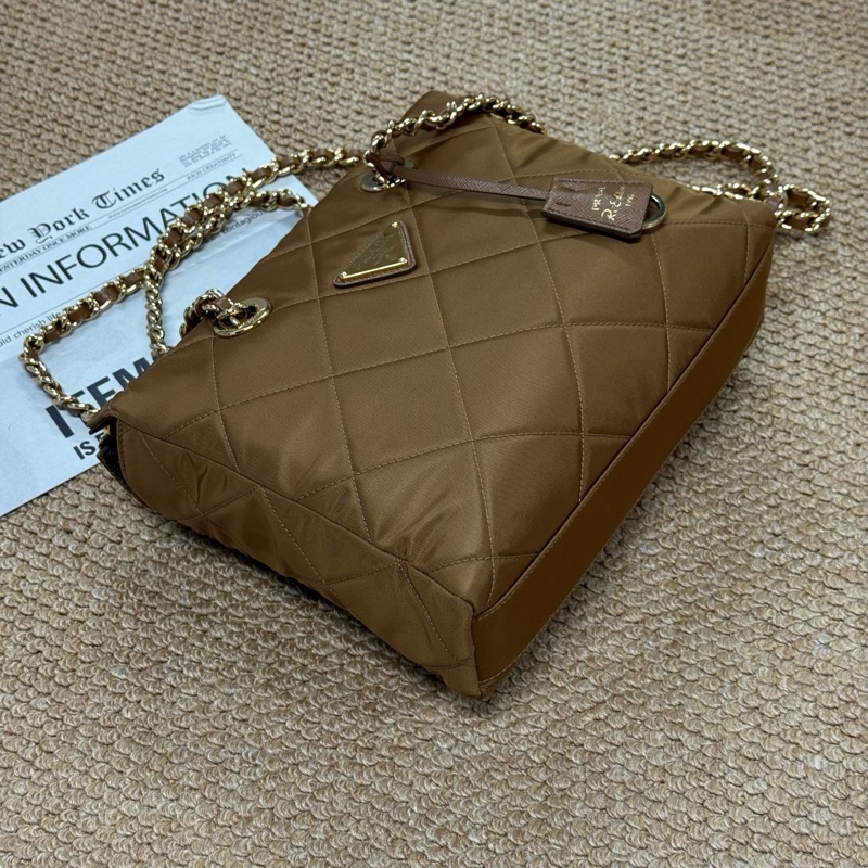 普拉達/PRADA新款焦糖色尼龍單肩 配件塵袋 掛飾 附件：塵袋-6