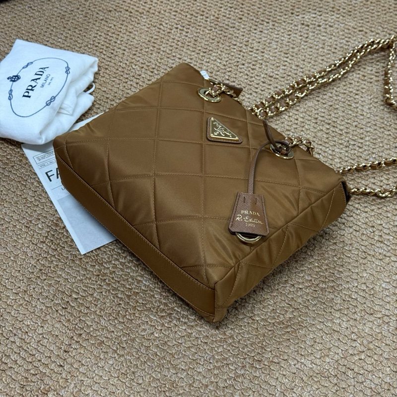 普拉達/PRADA新款焦糖色尼龍單肩 配件塵袋 掛飾 附件：塵袋-7