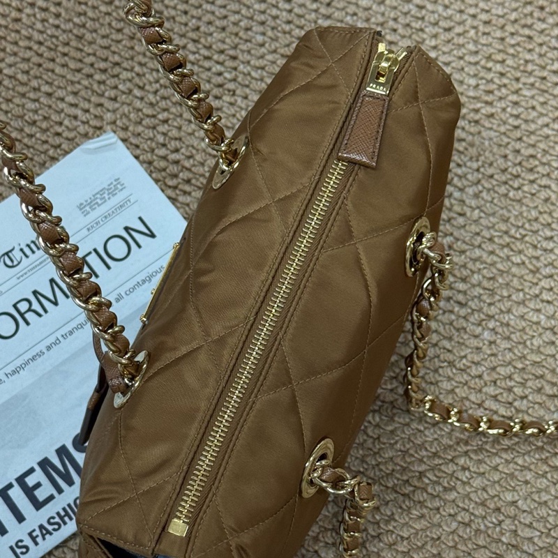 普拉達/PRADA新款焦糖色尼龍單肩 配件塵袋 掛飾 附件：塵袋-8