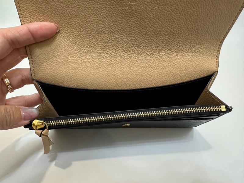 LV黑壓紋emliie 長夾M62369-5